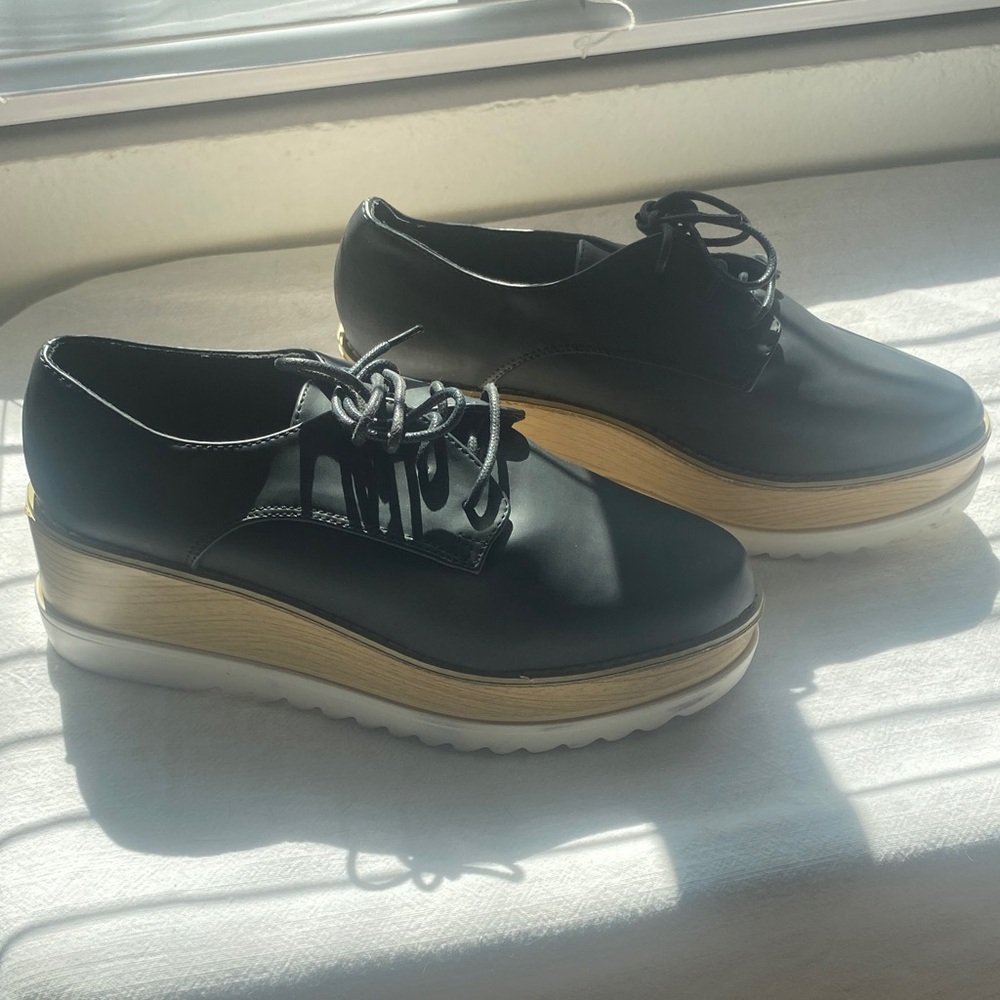 Cape Robbin Black and Gold Platform Shoes